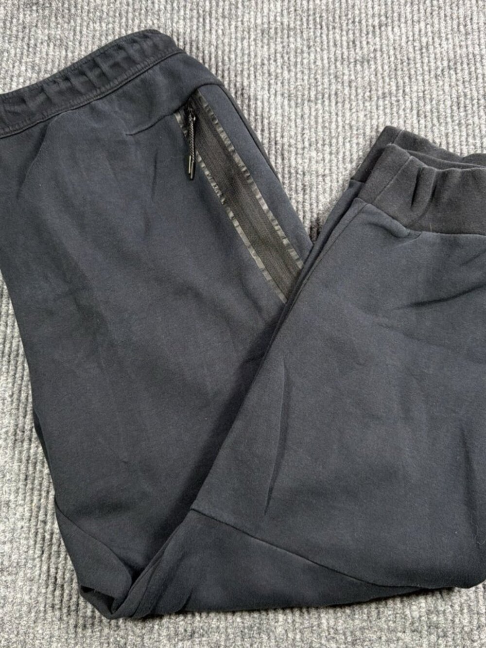 Nike Tech Fleece Joggers Men's XL Black Tapered Sweatpants Zip Pocket CU4495-010